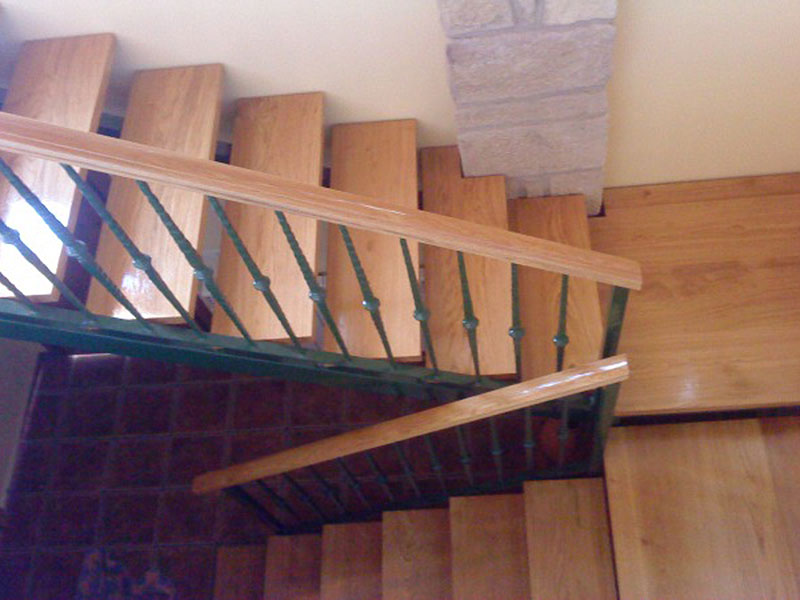 Escalera hierro-madera